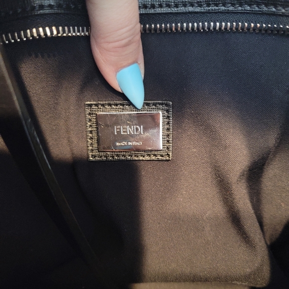 FENDI Logo multicolor Shearling bag - Picture 10 of 12